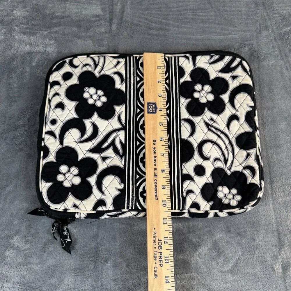 Vera Bradley Laptop Sleeve Floral Black & White 14